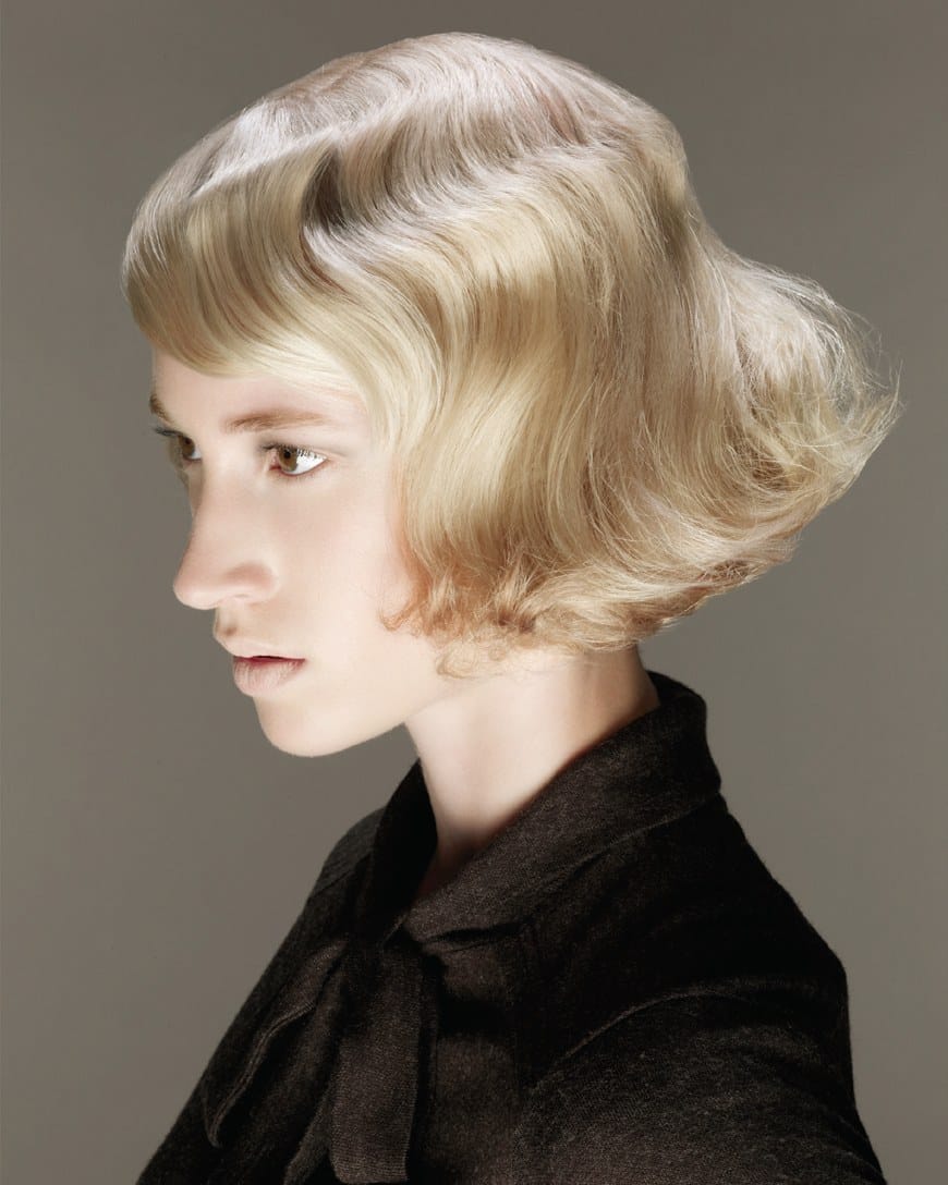 Deep auburn sleek editorial hair with directional shape – Essensuals Evolution, colour by Francesco Fontana