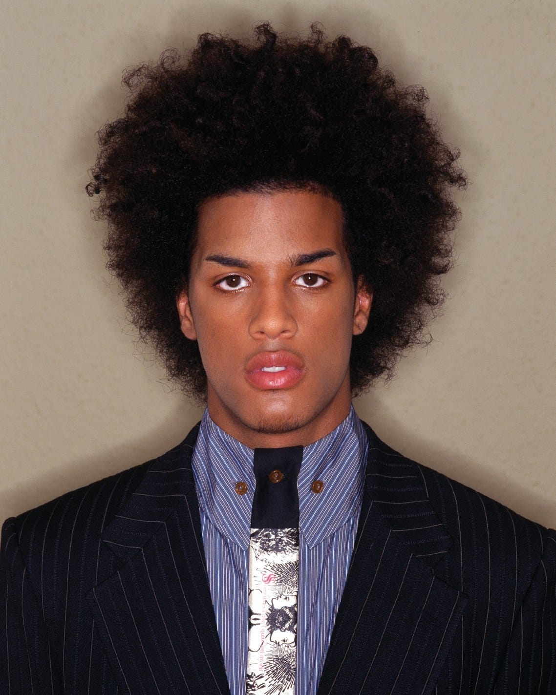 Voluminous natural curls in a bold men's shape – Men Collection, Franco Vallelonga