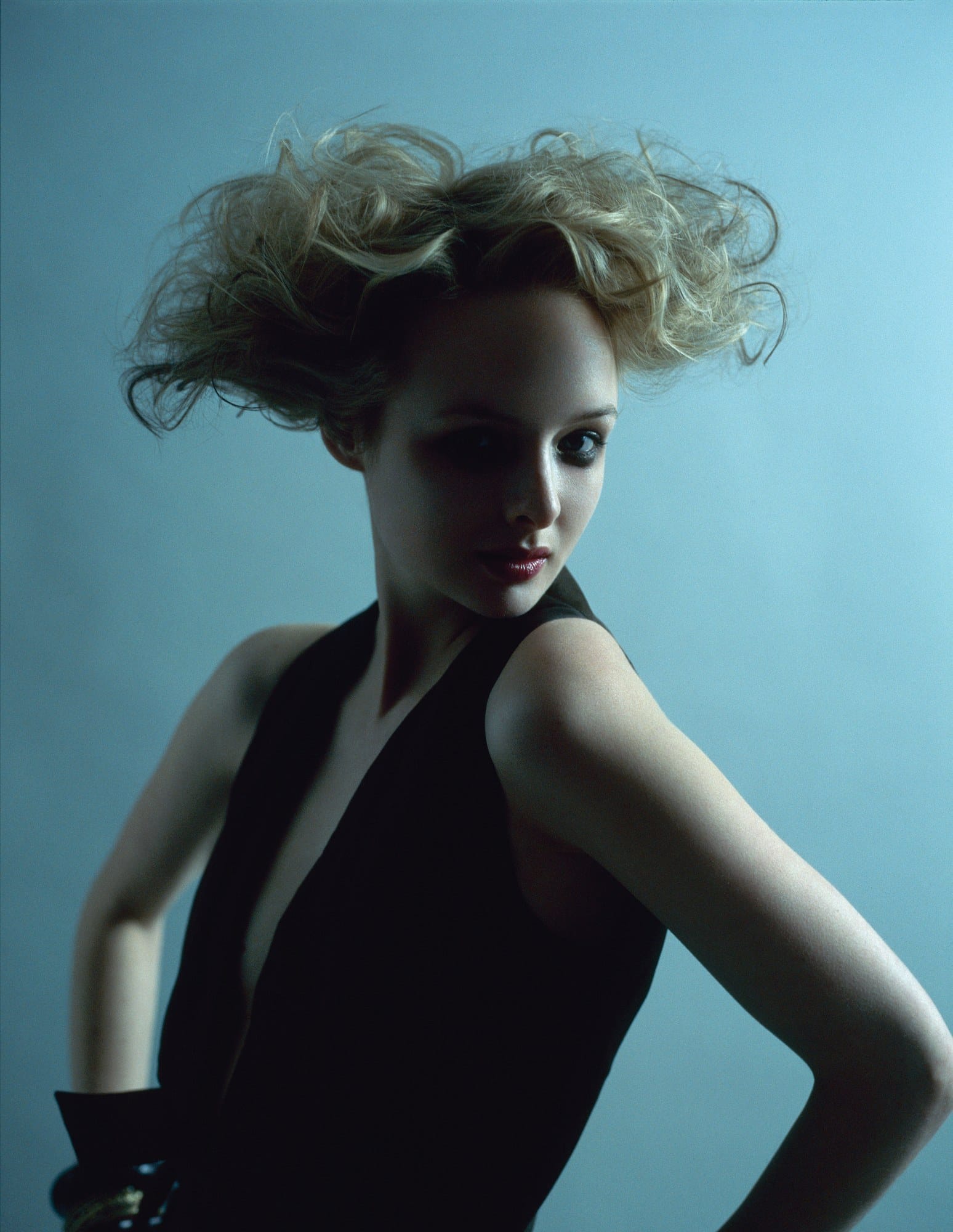 Voluminous soft blonde curls with a refined, feminine mood – Romantique, Guy Kremer atelier 2006
