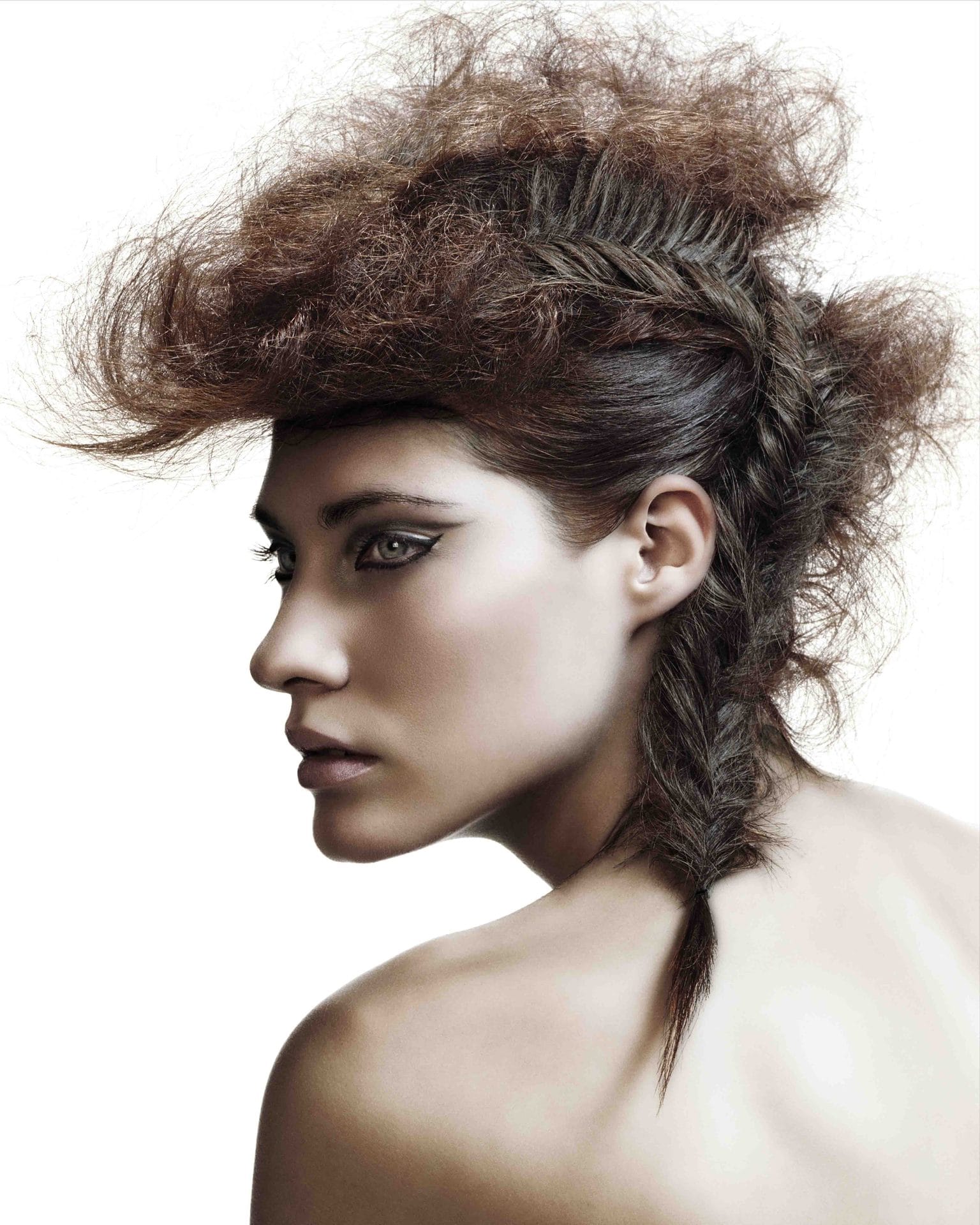 Directional editorial crop – RUSH Tina hair collection