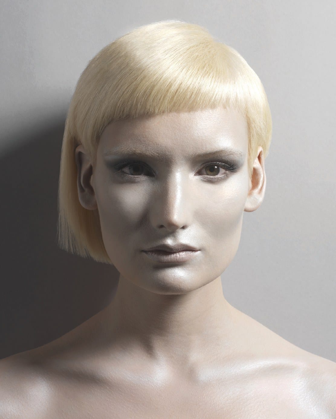 Sleek platinum bob with a graphic side part – Alien Nation Collection, Monroe Hairdressing 2007