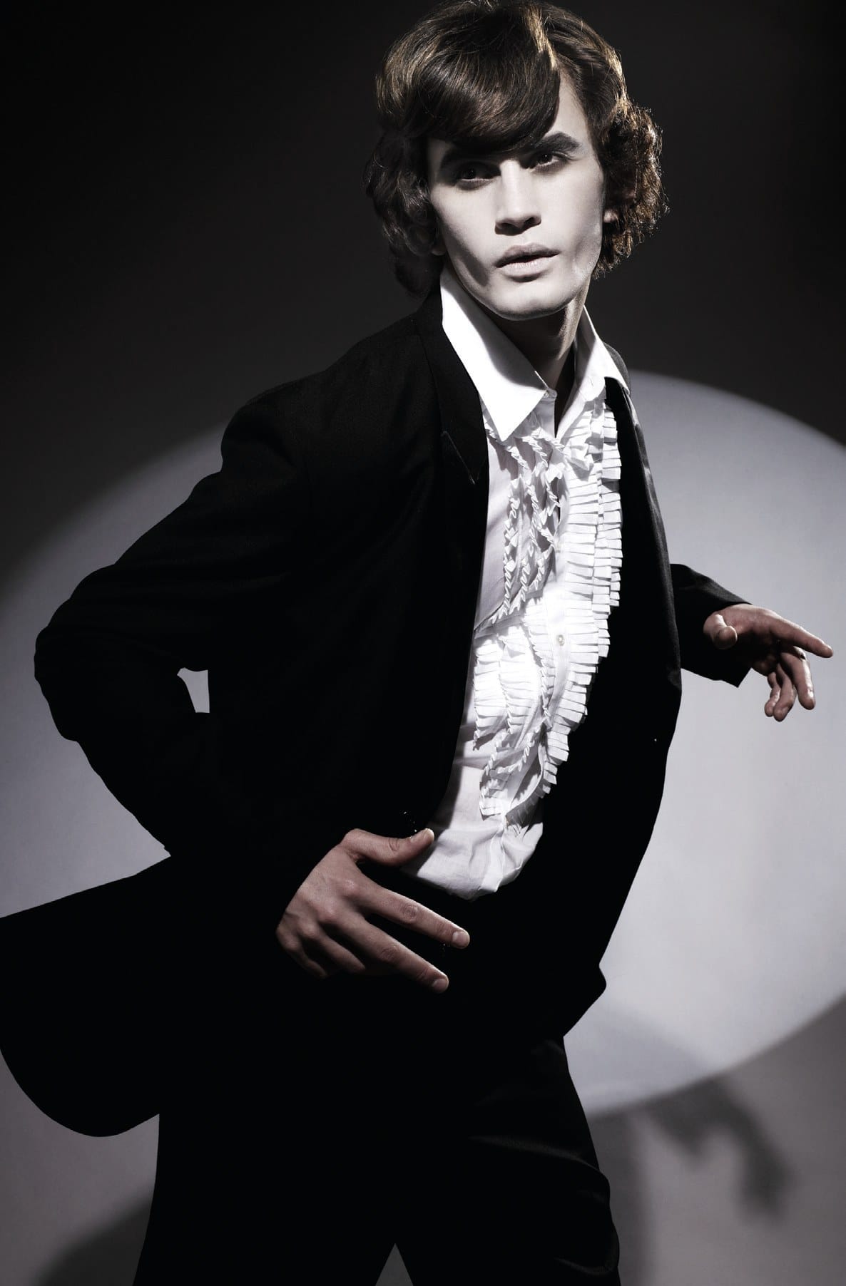 Romantic wavy mid-length hair with a ruffled white shirt – Anime Men's Collection, Brooks & Brooks 2007