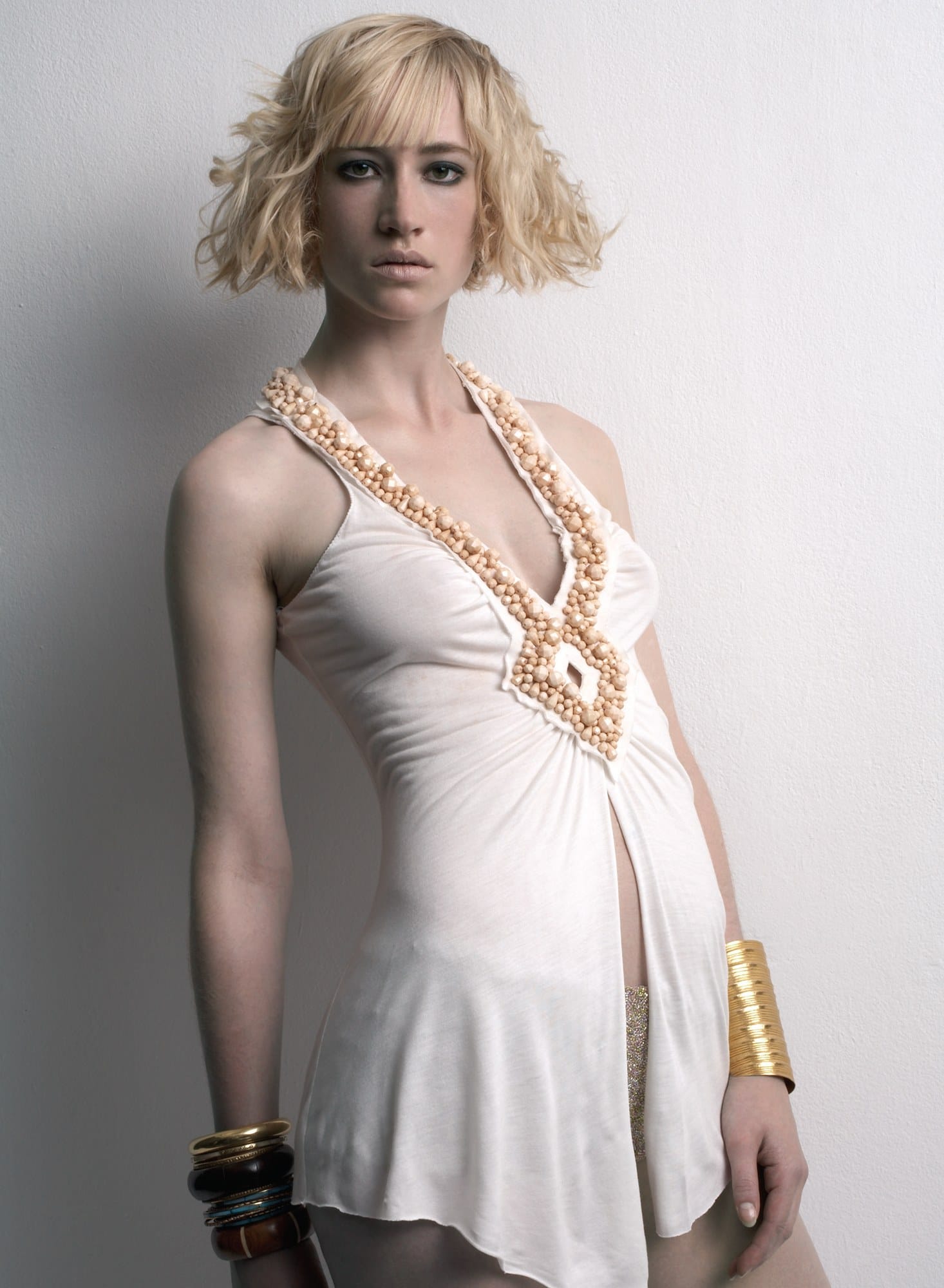 Tousled blonde curly bob with a centre part – Essensuals Collection, Louise Smith 2007