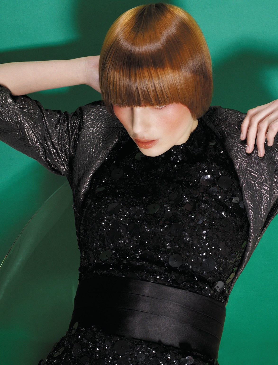 Glossy copper bob with a heavy fringe – Essensuals Collection, Francesco Fontana 2008