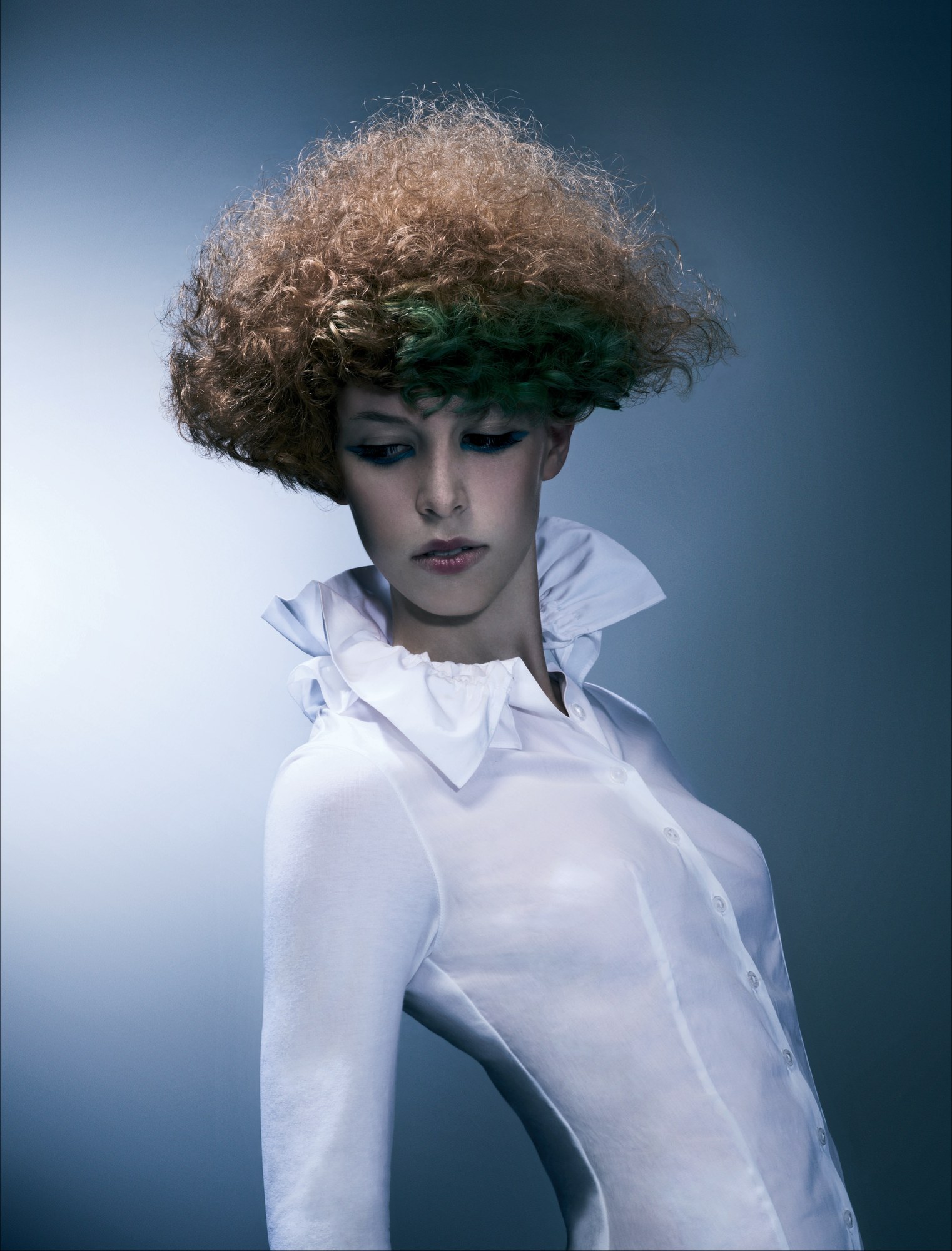 Tight copper curls with a green band at the roots – Geoganic Collection, Sassoon 2008