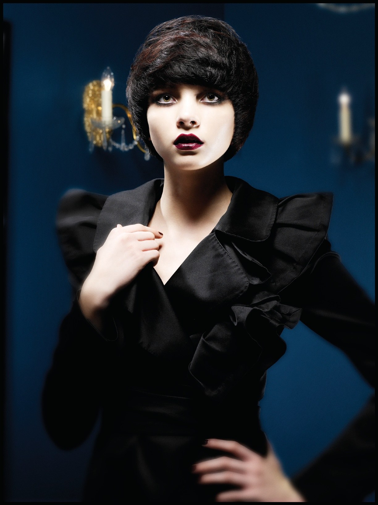 Short dark tousled cut with a ruffled blouse – Hob Salons Collection, Akin Konizi 2008