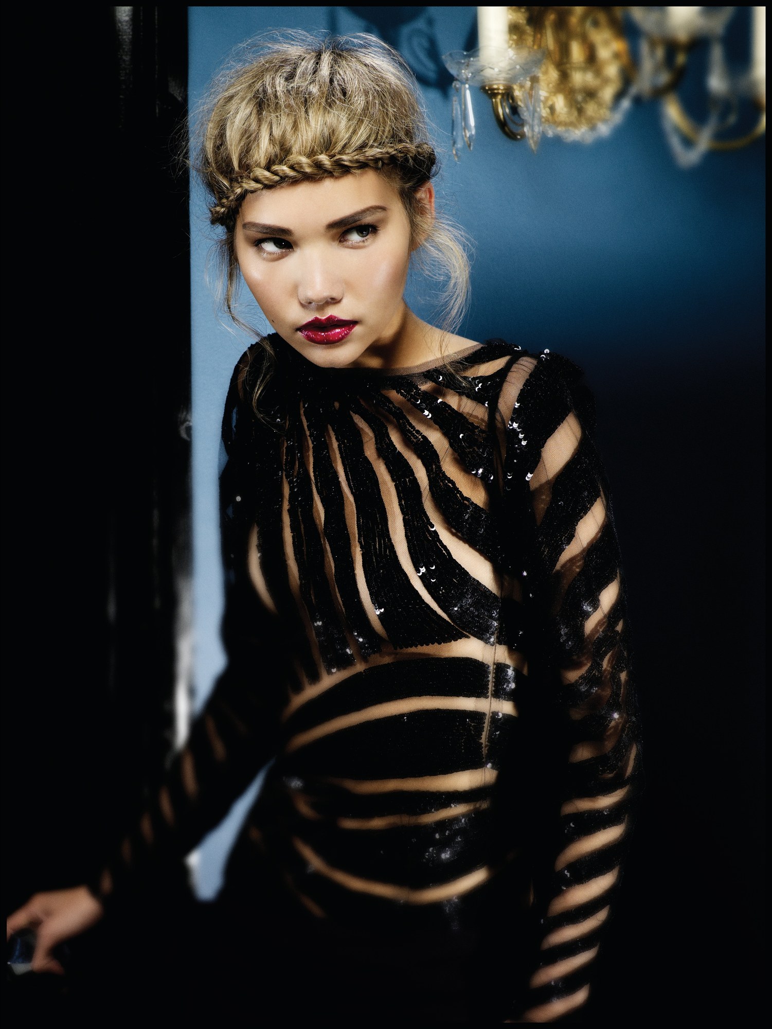 Braided crown with swept-back lengths – Hob Salons Collection, Akin Konizi 2008