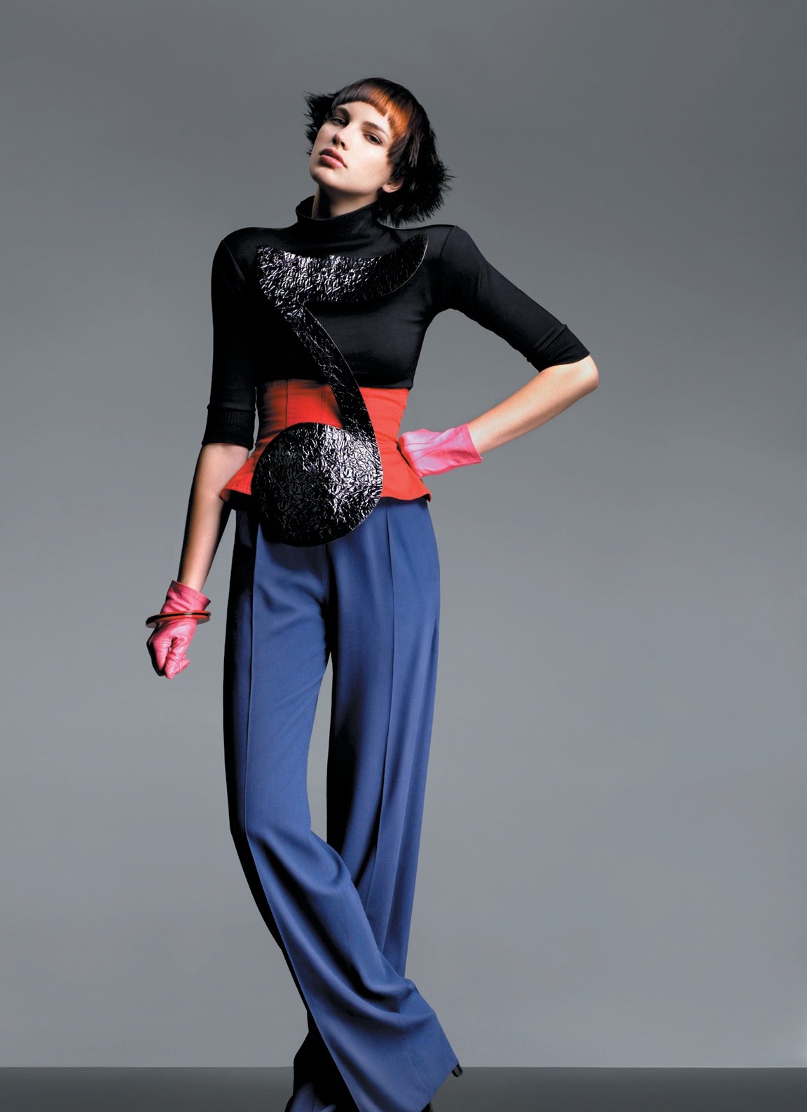 Short black cut with a red belt, full-length – Kaizen Collection, Toni & Guy Art Team 2008