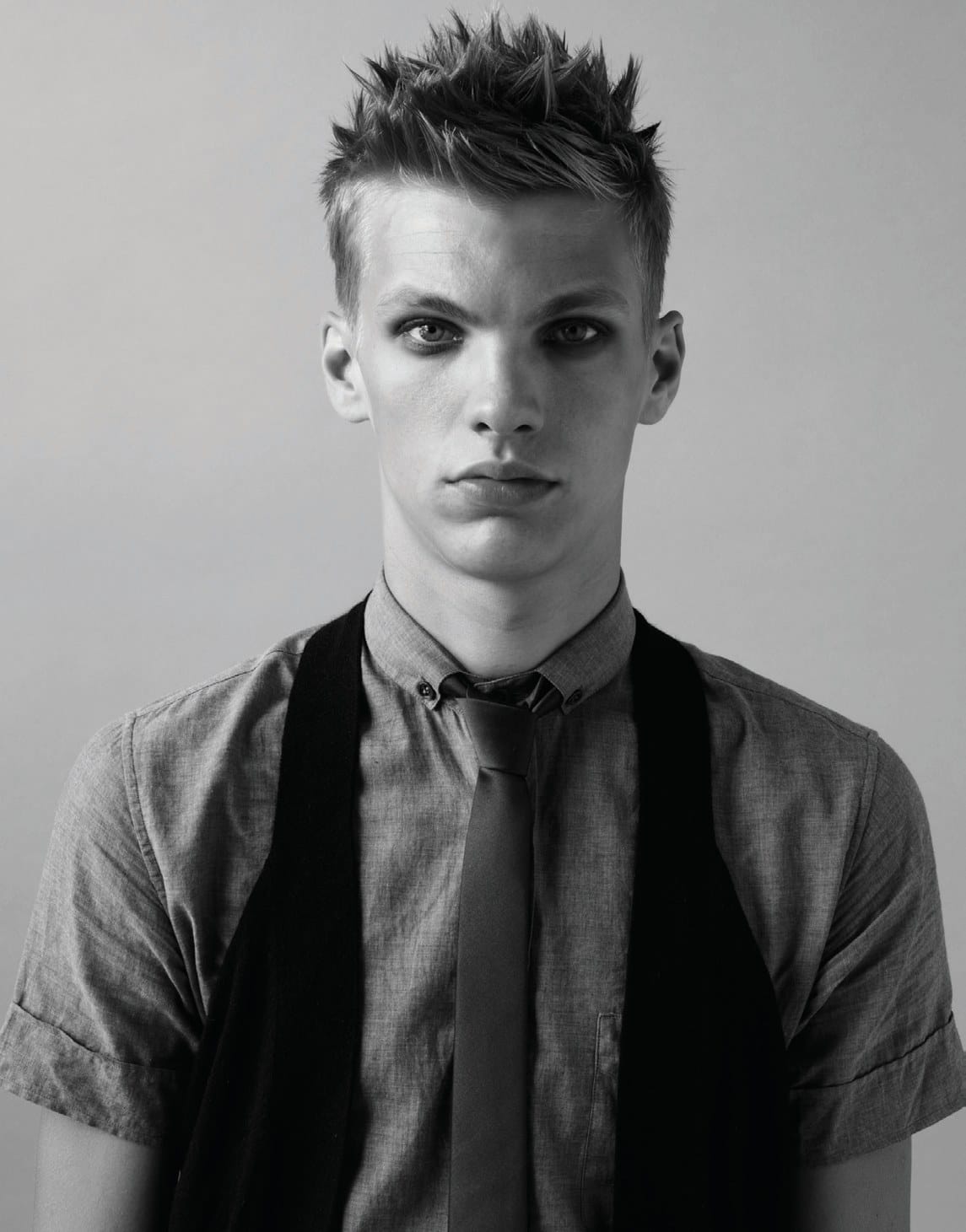 Short spiky textured crop with tapered sides, waistcoat and tie – Men's Collection, Dean Spearing TONI&GUY 2007