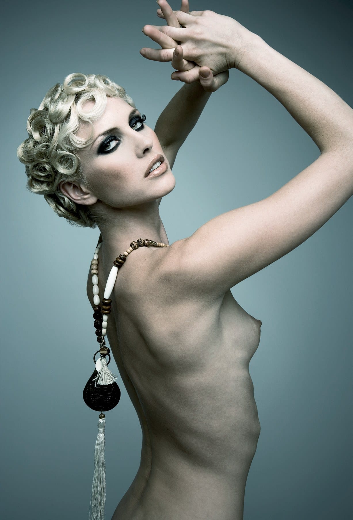 Finger-waved platinum curls in a vintage crop – Naked Collection, Clipso Artistic Team 2007