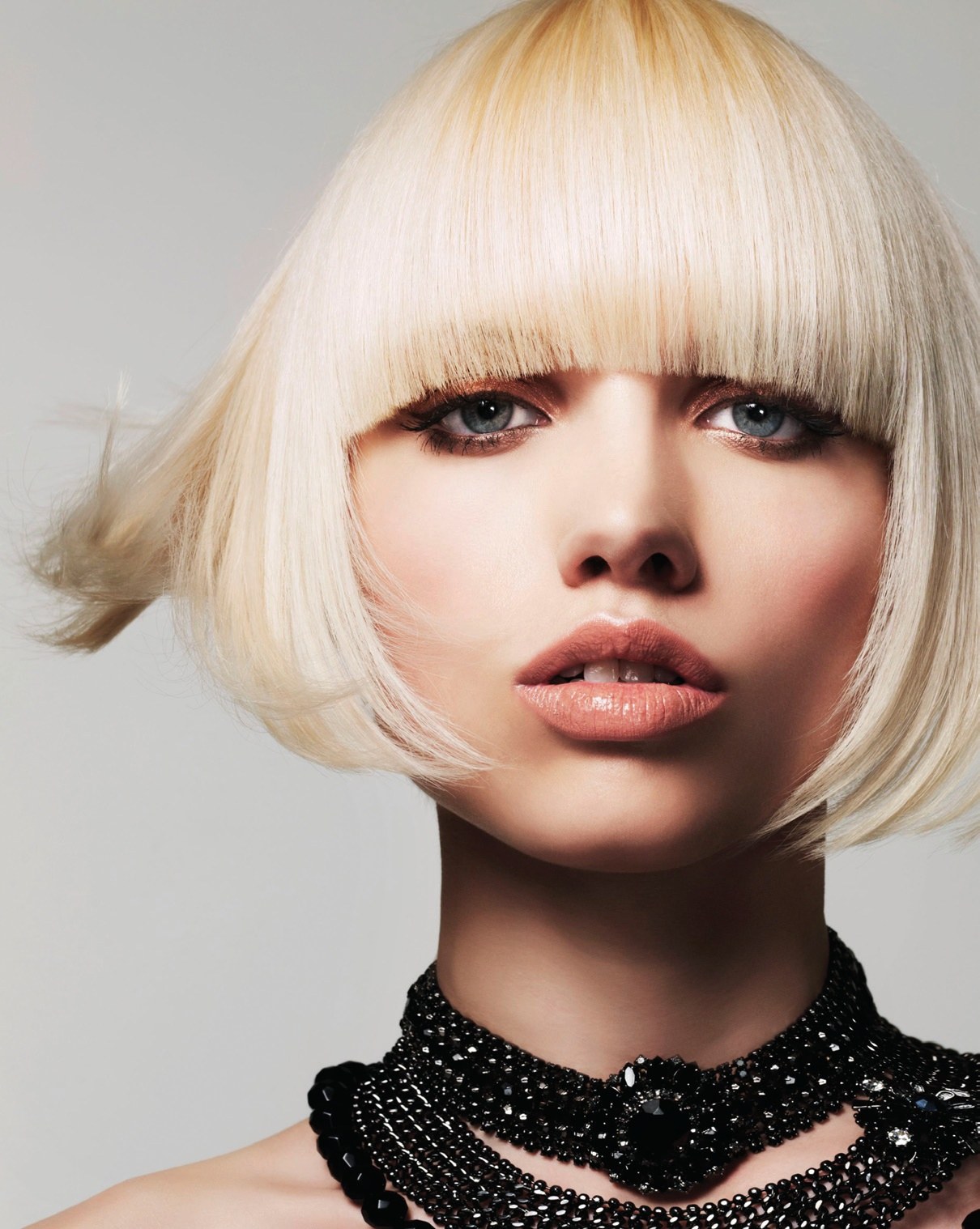 White-blonde bob with a full blunt fringe – Mark Leeson Collection, Mark Leeson 2008