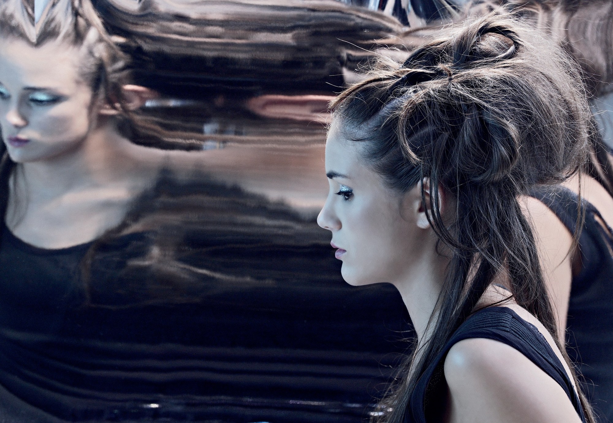 Two models with dramatic swept updos in motion – Silver Collection, Bergamaschi Team 2008